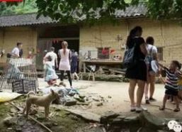 穷困的家庭背景简介,一个贫困家庭的奋斗历程